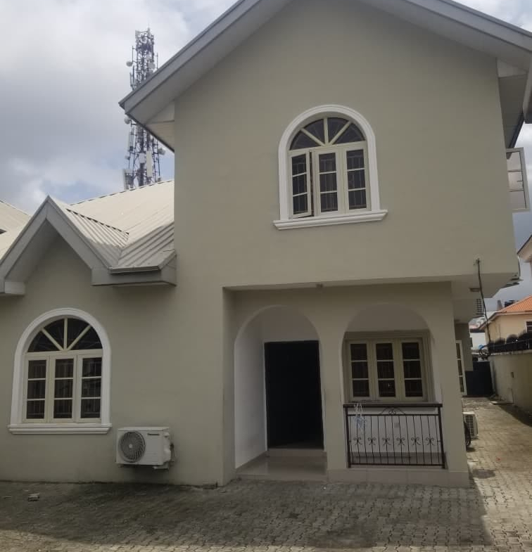 4-Bedroom Detached House with Mini Flat BQ